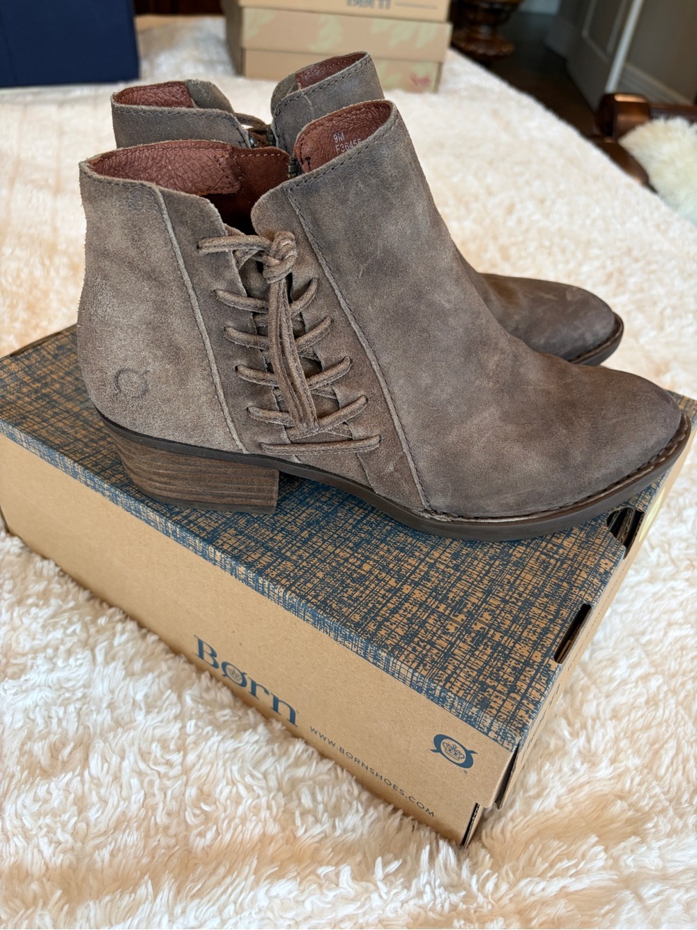 NWT BORN Bessie Distressed Taupe Short Bootie -Sz 9